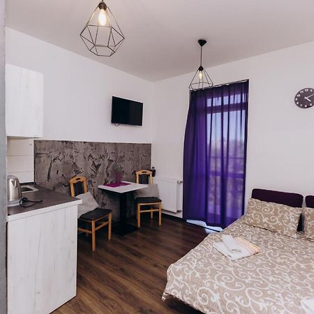 Нові Apartments Біля Жд Вокзалу Ivano-Frankivsk Esterno foto